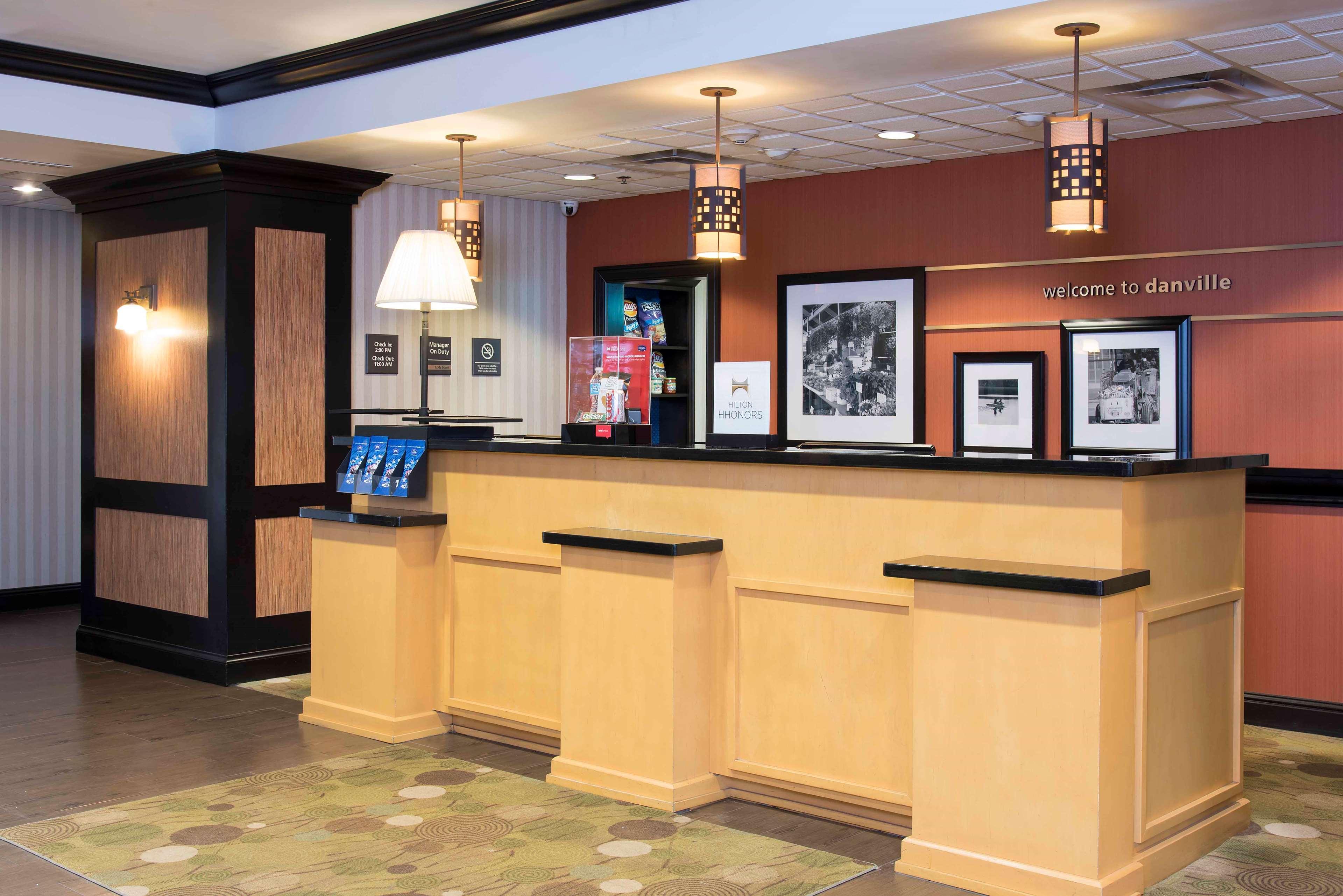 Hampton Inn & Suites Danville Exterior foto